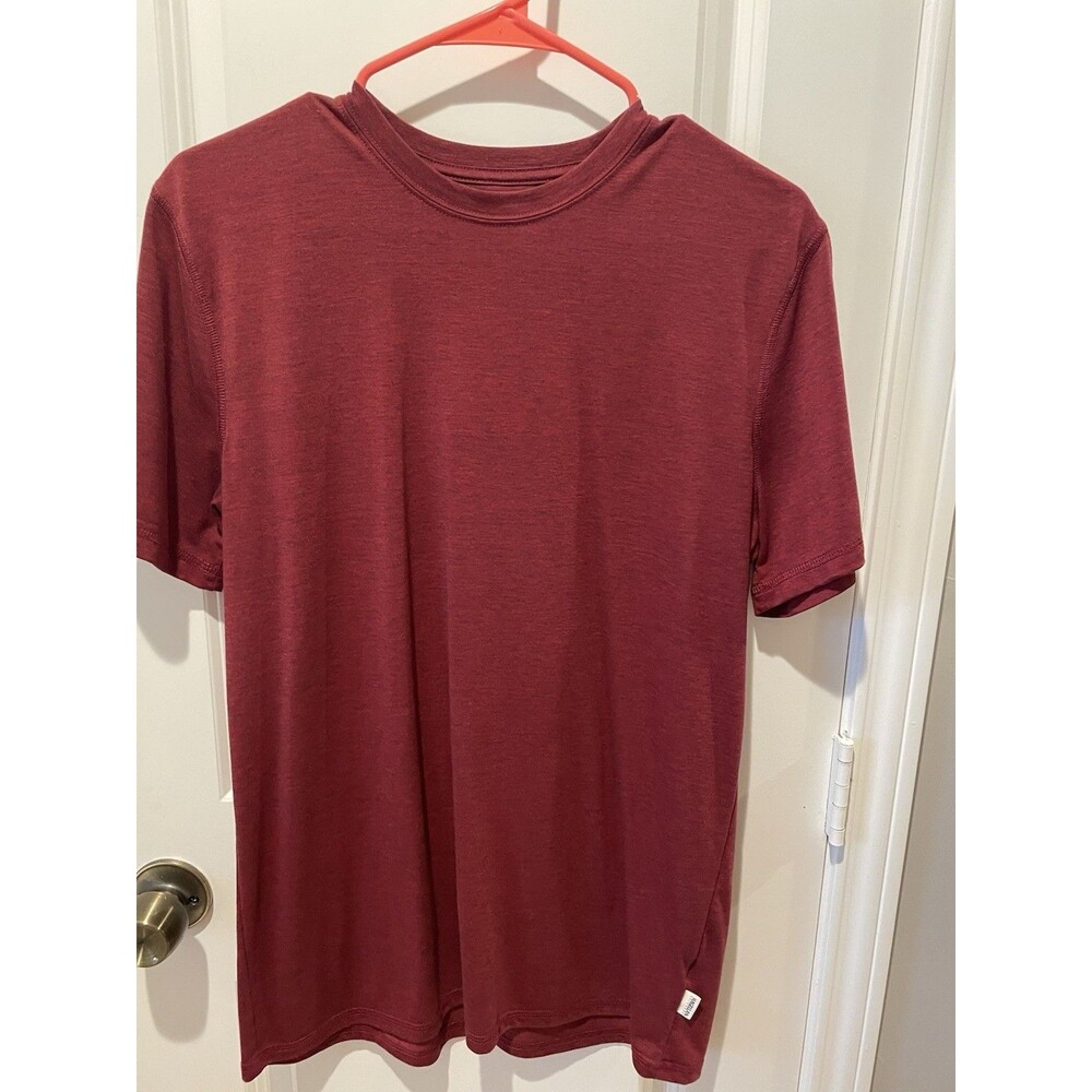 Magellan Outdoors Burgundy Tshirt Men's Size Small Short Sleeve Crew Neck